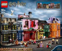 Lego Harry Potter 75978 Diagon Alley L Annonce Officielle Hellobricks En 2020 Lego Hogwarts Lego Harry Potter Harry Potter