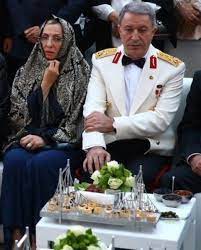 Ana sayfa haberler hulusi akar eşi. Ali Aktas On Twitter Hulusi Akar Ve Esi 15 Temmuz Sehitler Koprusu Biciminde Yapilan Pasta Tabagina Garip Bicimde Bakiyorlar Bu Garabete Sasirmis Durumdalar Https T Co Hnozkp4weo