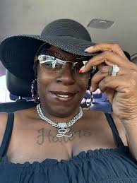 It's my mthfc$$$ Birthday 1 time for the Birthday Bishhh 2 times for the  Birthday Bishhhhh🥳🥳37 and Fine 😍😘♋️