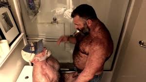 Bulls bears otters: Muscle Daddy Bear Marking… ThisVid.com