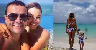 May 30, 2021 · esta no es la primera vez que la cantante de música popular marbelle arremete contra el precandidato presidencial gustavo petro. Que Cuerpazo Senora Ana Le Dicen A La Esposa De Juan Diego Alvira Por Fotos En Bikini Protagonista