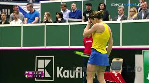 Ne dam cu fruntea de praguri care, in primavara, cand cu izolarea, ar fi parut fantasmagorice, iar anticiparile specialistilor sunt ca, in romania, zilnic, vor aparea chiar si 6.000 de. Video Cehia Romania 2 3 Fed Cup Victorie UriaÈÄ Pentru Begu Èi Niculescu Dramatism Total Suntem In Semifinale