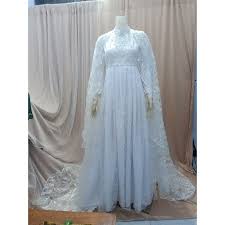 Pada jumat (10/7/2020) kemarin, dinda hauw dan rey mbayang melaksanakan pernikahan dengan sangat meriah dan syahdu. Ready Gaun Pengantin Model Dinda Hauw Shopee Indonesia
