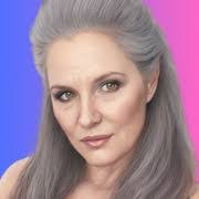 Leslie Harbin's Instagram, Twitter & Facebook