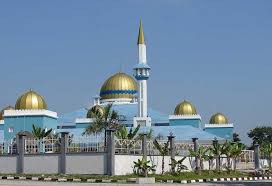 Ia merupakan masjid pertama di kelantan mempunyai kelengkapan gimnasium, katanya kepada pemberita sempena pembukaan galeri itu di perkarangan masjid berkenaan, di sini semalam. 8 Masjid Tercantik Di Negeri Johor C Letsgoholiday My