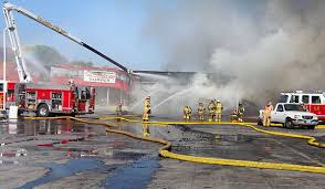 Store managers hold the most responsibility at the store level. Update Business Loop Fire Destroys O Reilly Auto Parts Store News Columbiamissourian Com