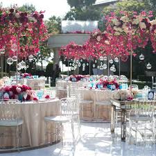 Brides Live Million Dollar Wedding See All The Details From The Big Day Diy Wedding Table Wedding Decorations Wedding Deco