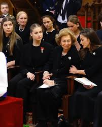 Grecia ha acogido el último adiós a la princesa Irene, en un emotivo entierro al que se ha desplazado casi al completo la Familia Real española, con la destacada ausencia del rey