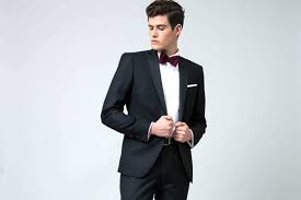 Son tombé doit être juste pour vous garantir une allure élégante. Comment Choisir Son Costume De Mariage Voici Des Conseils