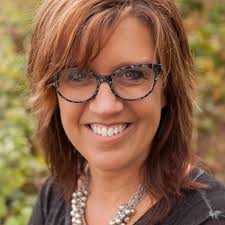 Jill Clay's Instagram, Twitter & Facebook