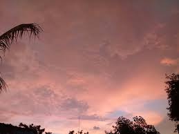 Awan langit pemandangan awan langit. Pin Oleh Laurita Anggela Di Langit Matahari Terbenam Langit Lampu Lalu Lintas