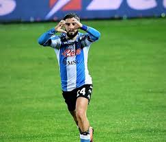 From wikimedia commons, the free media repository. Lorenzo Insigne La Crescita Monumentale Del Capitano Azzurro Xxi Secolo