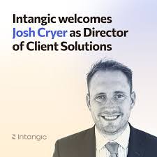 Chris Lauder's Instagram, Twitter & Facebook