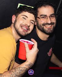 Sabadou com gostinho de pecado e pista cheia de santinhas que sabem muito  bem como fazer o inferninho acontecer. 🔥 Logo mais tem Baile das  Santinhas! 🎟️ Últimos ingressos antecipados através do