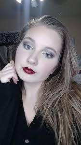 Glittery makeup look recommendations