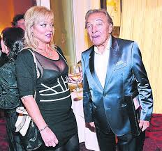 Plánovali společné setkání a ještě nedávno si volali. Gottovy Holky Ve Valce Pry Se Chysta Soud Ahaonline Cz