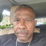 Darryl Lipscomb's Instagram, Twitter & Facebook