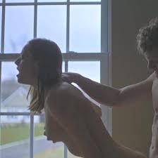 Shannon Walsh - Perfect jiggle plot in The OA s01e01