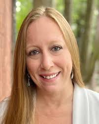 Christa Collier's Instagram, Twitter & Facebook