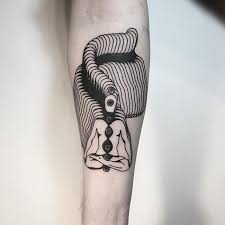 20 Felsefi Dovme Ile Yasamdaki Akiskanligi Anlatan Sanatci Dima Novikov Yakamoz Enleri Body Art Tattoos Surreal Tattoo Foot Tattoos