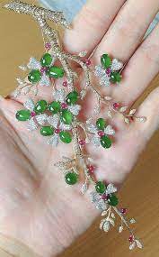 Maybe you would like to learn more about one of these? Pin Ot Polzovatelya Brigitte De Wals Na Doske Brooch Yuvelirnye Ukrasheniya Brosh Ukrasheniya