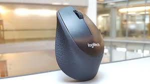 M330 silent plus provides advanced comfort for the right hand, excellent accuracy, long battery life, and broad compatibility—all while reducing over 90% sound level comparison between logitech m330 and logitech m170. Logitech Marathon M705 Vs M330 Silent Plus Which One Is Good At Cheap Price The Style Inspiration