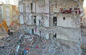 6.6 büyüklüğündeki i̇zmir depreminde ölü ve yaralı sayısı artarken artçı depremler de devam ediyor. Son Dakika Haberi Izmir Depreminin Ardindan Uzman Isimden Korkutan Uyari Geldi 7 8 Siddetinde Deprem Son Dakika Haberler