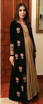 Super Wedding Indian Fusion Mehndi 34 Ideas Indian Maternity Wear Dresses For Pregnant Women Party Wear Indian Dresses