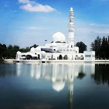 Masjid bandaraya kota kinabalu, kota kinabalu. 8 Mosque Ideas Mosque Beautiful Mosques Islamic Architecture
