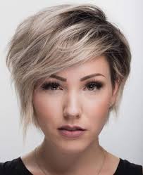 40 Flattering Haircuts And Hairstyles For Oval Faces Oval Face Hairstyles Oval Face Haircuts Wavy Bob Hairstyles
