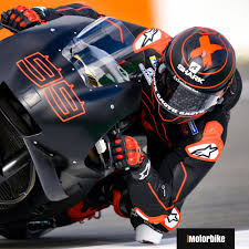 Motogp 99 Shark Motorbike Motogp Motorcycle Imotorbike Com Super Bikes Motorcycle News New Ducati