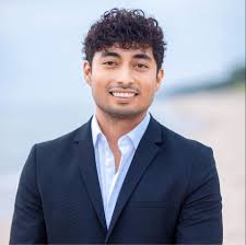 Mario Adrian Astudillo