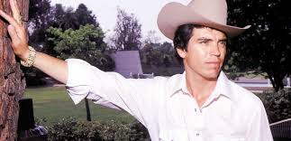 Chalino Sánchez's Iconic Corridos Album 'El Pela Vacas' Makes Vinyl Debut –  Tejano Nation