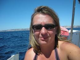 Diane Larue's Instagram, Twitter & Facebook