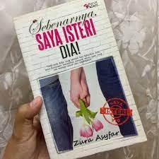 Sebenarnya saya isteri dia , setiap jumaat 9.00 malam hanya di tv3. Novel Melayu Sebenarnya Saya Isteri Dia Books Stationery Books On Carousell