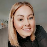 Marisa Lang's Instagram, Twitter & Facebook