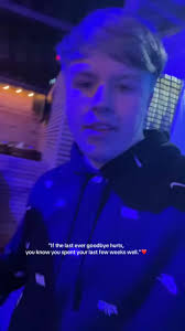 charlie ツ (@_charliefn)