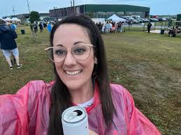 Cortney Ross's Instagram, Twitter & Facebook