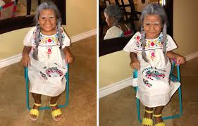 She is voiced by ana ofelia murguía. People Are Losing It Over Little Girl S Mama Coco Costume Cafemom Com