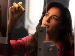 Luisa Ranieri compie 50 anni: lo spot «Anto', fa caldo», a Rockpolitik con  Celentano, 7 segreti