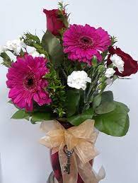 Skyway Creations Key To My Heart Valentine Arrangement Mini Carnations Gerbera Daisy Red Roses