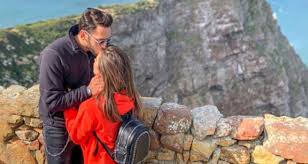 Milli futbolcu hakan çalhanoğlu geçen temmuz ayında boşanma kararı aldığı ve 6 aylık hamile eski eşi sinem çalhanoğlu ile. Unlu Futbolcu Hakan Calhanoglu Bosanmak Uzere Oldugu Esiyle Baristi Dailymotion Video