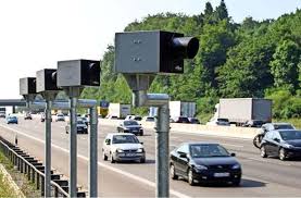 Die polizei setzt bei der geschwindigkeitsmessung auf verschiedene methoden. Blitzen Diese Blitzer Ohne Blitzlicht Technik Auto Auto Und Motorrad