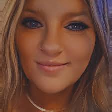 Pumpkin Crunch Cake! It's like a pie and a cake all in one easy recipe!  PRINTABLE RECIPE:  http://www.bunsinmyoven.com/2016/09/06/pumpkin-crunch-cake-recipe/