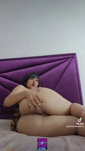 Watch online Joselis Bolivar aka joselisjohana OnlyFans - En cual pose me  la vas a meter primero amor on X-video