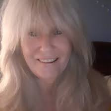 Are there free hot plates available today in Lowndes County, Georgia?