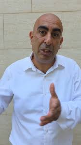 עם ישראל אוהב את אמנון אברמוביץ