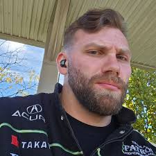 a challenger for Bill Nye approaches