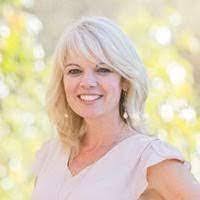 Sharon Nevitt's Instagram, Twitter & Facebook