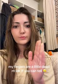 How to Keep Hands from Going Numb in Freezer